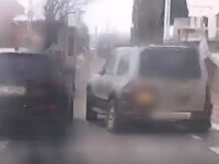 Urmărire cu focuri de armă în Suceava. Șoferul a sărit din mașină și a fugit pe un deal