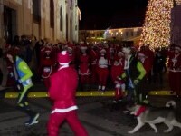 Cursă cu Moși Crăciuni și Crăciunițe la Sibiu, pentru o cauză nobilă. S-au strâns fonduri pentru sportivii cu dizabilități