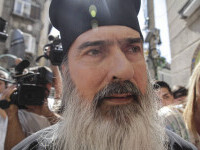Reacția lui ÎPS Teodosie privind demolarea bisericii construită pe trotuar: „Dumnezeu e mai presus de lege”
