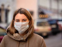 Statele europene au început deja să introducă noi restricții pentru a reduce numărul de infectări cu Omicron