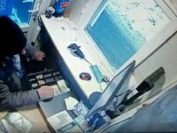 Primarul din Lupeni publică imagini cu angajați care fură bani din taxa de parcare în stațiunea Straja VIDEO