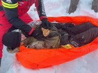 Un ucrainean căzut într-o râpă în Munții Maramureșului a fost salvat din viscol. Pisicuţa aflată cu el l-a ţinut în viaţă