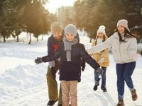 Vremea azi, 19 ianuarie. Temperaturile urcă la 13 grade în sud, dar rămân scăzute în vest și nord