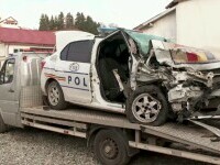 Trei polițiști au fost răniți, iar unul este în comă, după ce un Porsche a intrat pe contrasens, în Borșa, de Crăciun. VIDEO