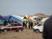 Ce ar fi provocat prăbușirea avionului în Kazahstan. 29 pasageri au supraviețuit pentru că se aflau în coada rămasă intactă