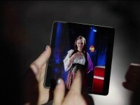 (P) HONOR 200 Pro este telefonul adevăraților câștigători! Aura Șova, câștigătoarea trofeului Vocea României, certifică asta