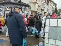 Gest de solidaritate pentru oamenii afectați de sistarea apei din Câmpina. O persoană anonimă a donat mii de litri de apă