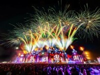 Artiști de milioane, preț sub 100 lei/zi. Pe 11 decembrie, Beach, Please! anunță cel mai mare artist de până acum