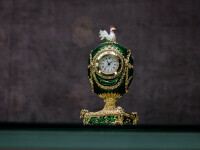 Pandantiv Fabergé inspirat din James Bond a fost recuperat. Suspectul rămâne în custodia poliției din Noua Zeelandă