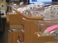 Decizie controversată în SUA. Un comitet a eliminat recomandarea vaccinării împotriva hepatitei B la nou-născuți