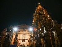 Festivitățile de Crăciun au revenit în Betleem, pentru prima dată în ultimii doi ani. Bradul a fost aprins