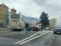 Autocar cu peste 70 de persoane la bord, implicat într-un accident la Sinaia