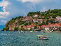 Bijuteria Europei, numită și „cel mai frumos loc de pe Pământ”. Nu este aglomerată, iar cazările sunt accesibile