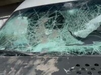 27 de maşini parcate pe două străzi au fost distruse în Târgu Jiu de un adolescent. Ce le-a spus polițiștilor