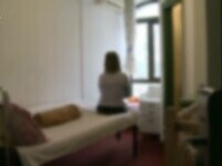 O femeie de 76 de ani a fost lovită în cap din gelozie, de partenerul cu aproape 30 de ani mai tânăr. Cine a salvat-o