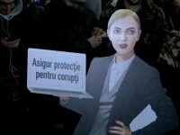 Sute de oameni protestează în fața sediului CSM și cer demisia Liei Savonea. „Vrem dreptate, nu imunitate”