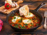Rețeta clasică de shakshouka. Ce conține și cum se prepară