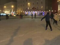 Patinoarele din marile orașe sunt pline chiar și fără zăpadă. Tinerii aleg gheața în locul schiului sau săniușului