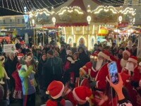 Crăciunițele și moșii au alergat pentru o cauză nobilă, la Sibiu. „Este plin de energie faină”