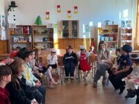 În Dâmbovița, 14 copii primesc o masă caldă prin programul „Pâine și Mâine” și merg la școală pentru o viață mai bună