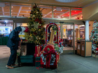 Americanii își restrâng bugetele de sărbători, afectați de scumpiri și de „pesimismul” economic│Sondaj