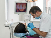 Analizele necesare înainte de intervenții stomatologice. Valorile scăzute ale unei vitamine pot încetini vindecarea