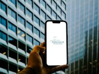 Mercosur regretă noile reticenţe europene, dar are încredere că Franţa nu va reuşi să blocheze acordul