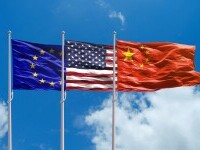 Reuters: Taxele vamale americane au afectat comerţul global anul acesta. Incertitudinile ar putea persista în 2026