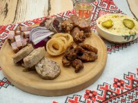 Tobă, lebăr și caltaboș. Ce beneficii nutriționale au aperitivele tradiționale din porc