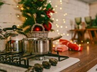 Avertisment DSU înainte de sărbători. Greșelile din bucătărie și la decorarea casei care pot provoca incendii
