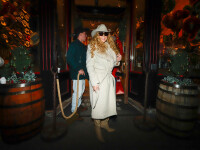 Mariah Carey, apariție elegantă la cumpărături în Aspen. Ce ținută a purtat. GALERIE FOTO