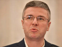 La doar o zi după ce a preluat funcția, noul ministru al Economiei îi avertizează pe șefii companiilor de stat