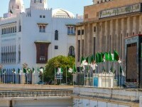 Parlamentul algerian a adoptat în unanimitate o lege care criminalizează colonizarea franceză