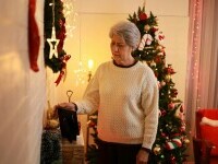 Psihoterapeut: Depresia sau tristeţea de sărbători apare adesea tocmai din cauză că presiunea socială e mare să fim fericiţi