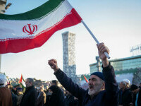 A treia zi de proteste anti-scumpiri în Iran. O clădire oficială, atacată. Mossadul e „pe teren”