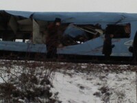 Basculanta spulberata de un tren accelerat! Soferul a murit pe loc!