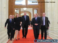 Emil Boc, Traian Basescu si cativa membri ai PDL