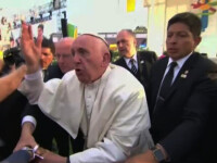 Momentul in care Papa Francisc s-a enervat. Cum a ajuns Suveranul Pontif sa cada peste un copil in scaun cu rotile