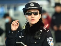 politisti chinezi ochelari