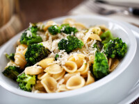 Rețetă gustoasă și extrem de simplă: Paste cu broccoli