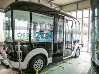 Un autobuz electric autonom 5G este testat într-un oraş din China. VIDEO