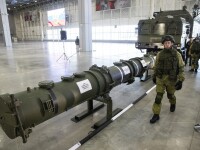 Avertismentul şefului NATO: Rusia continuă să se înarmeze cu rachete nucleare