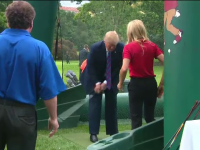 Donald Trump nu poate rezista fără golf. A instalat la Casa Albă un simulator