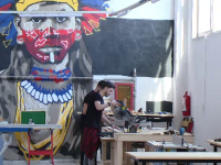 Spațiile în care se retrag tinerii care nu vor să muncească de acasă. Costă 120 lei pe zi