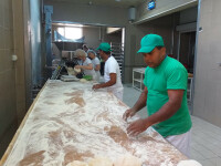 Revolta la Ditrau, Harghita, dupa angajarea unor asiatici la fabrica de paine - 3
