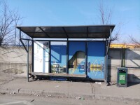 Staţii de autobuz vandalizate de un minor, în Galați
