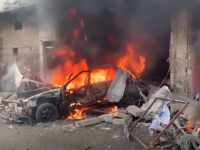 Unul din atacuri a avut loc lângă un centru cultural din oraşul de frontieră Aazaz, provocând şapte morţi, între care două femei şi doi copii, şi în jur de treizeci de răniţi, conform AFP. Mai târziu, în apropierea oraşului Al-Bab, un alt atac cu acelaşi
