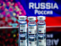 Vaccinul rusesc Sputnik V, aprobat înainte de testele la scară largă, are o eficiență de 91,6%