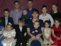 O familie din Ucraina are 15 copii „Am avut câte o sarcină în fiecare an”