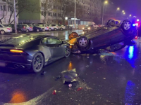 Cascadorie în București. Șoferul unui Lamborghini a provocat un accident